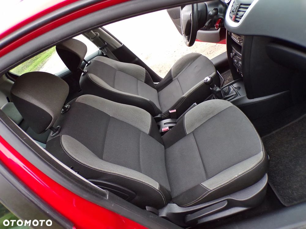 Peugeot 207 95 VTi Tendance - 22
