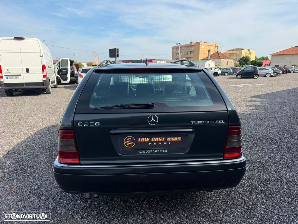 Mercedes-Benz C 250 - 11