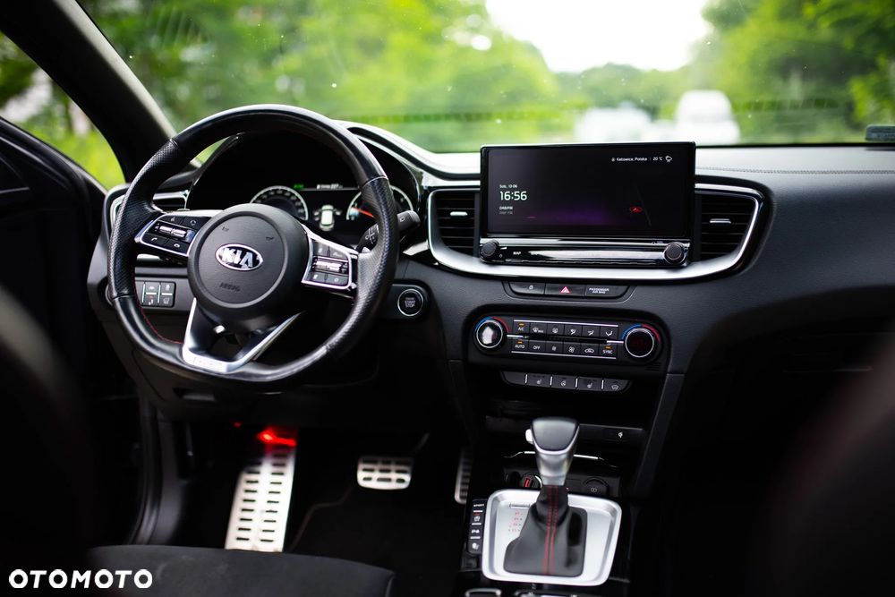 Kia ProCeed 1.6 T-GDI GT DCT - 8