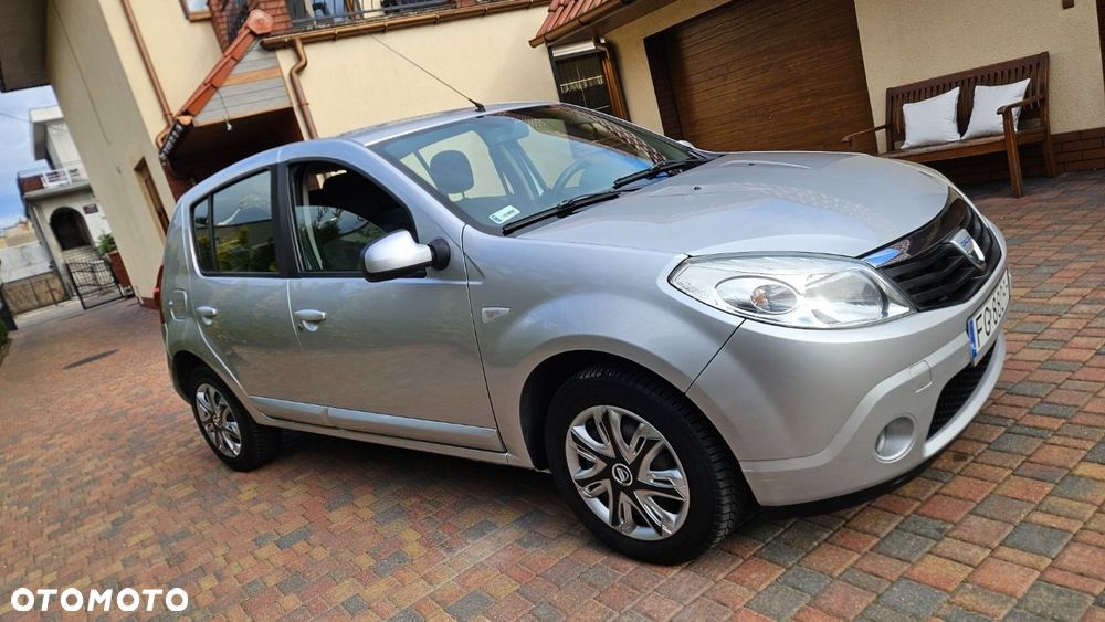 Dacia Sandero 1.6 Laureate - 9