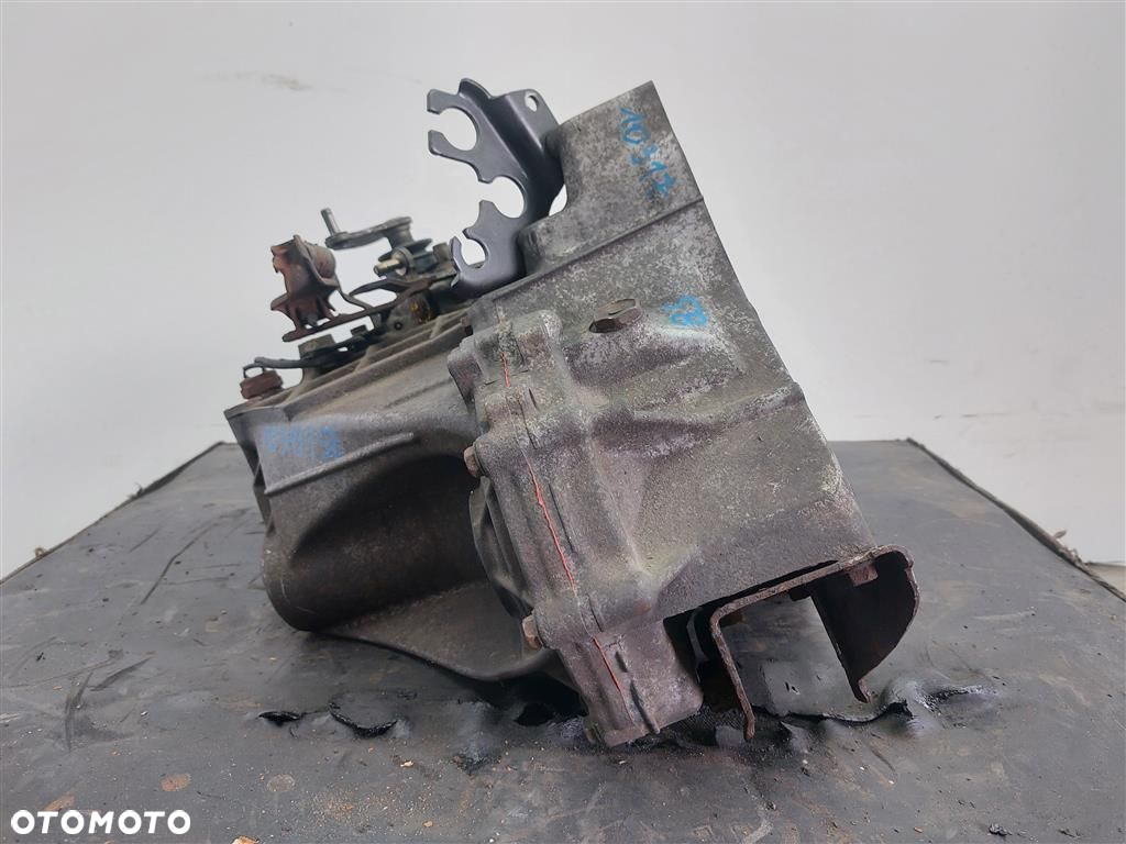 Skrzynia biegów Manualna Toyota Aygo  I 1.0 VVTI 68 KM  2005-2014 - 5