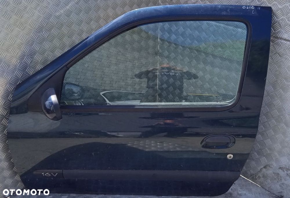Drzwi lewe przednie Renault Clio II kod lakieru 903 - 2