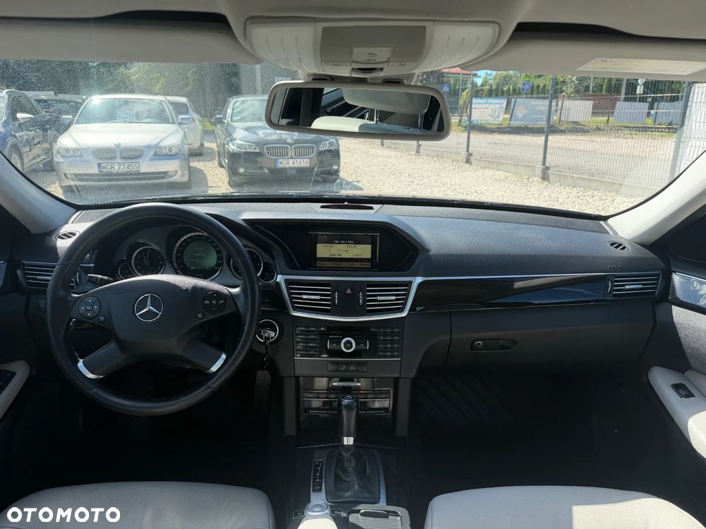 Mercedes-Benz Klasa E 220 BlueTEC 7G-TRONIC Avantgarde - 35