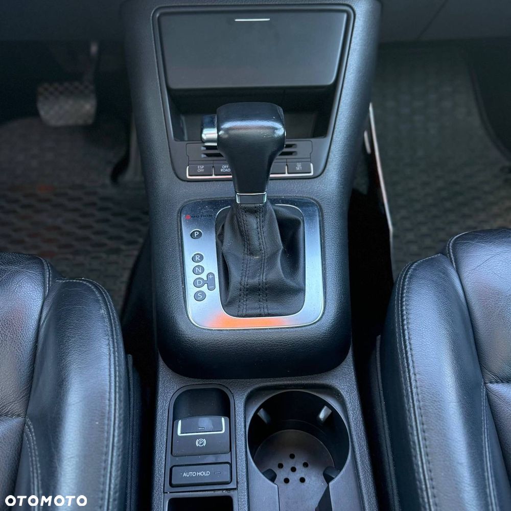Volkswagen Tiguan - 9