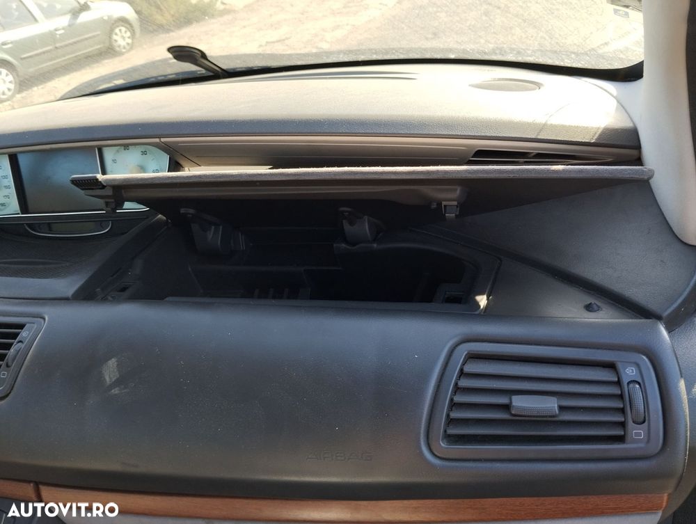 Dezmembrari  Citroen C8 (EA, EB)  2002  > 0000 2.0 HDi Motorina - 8