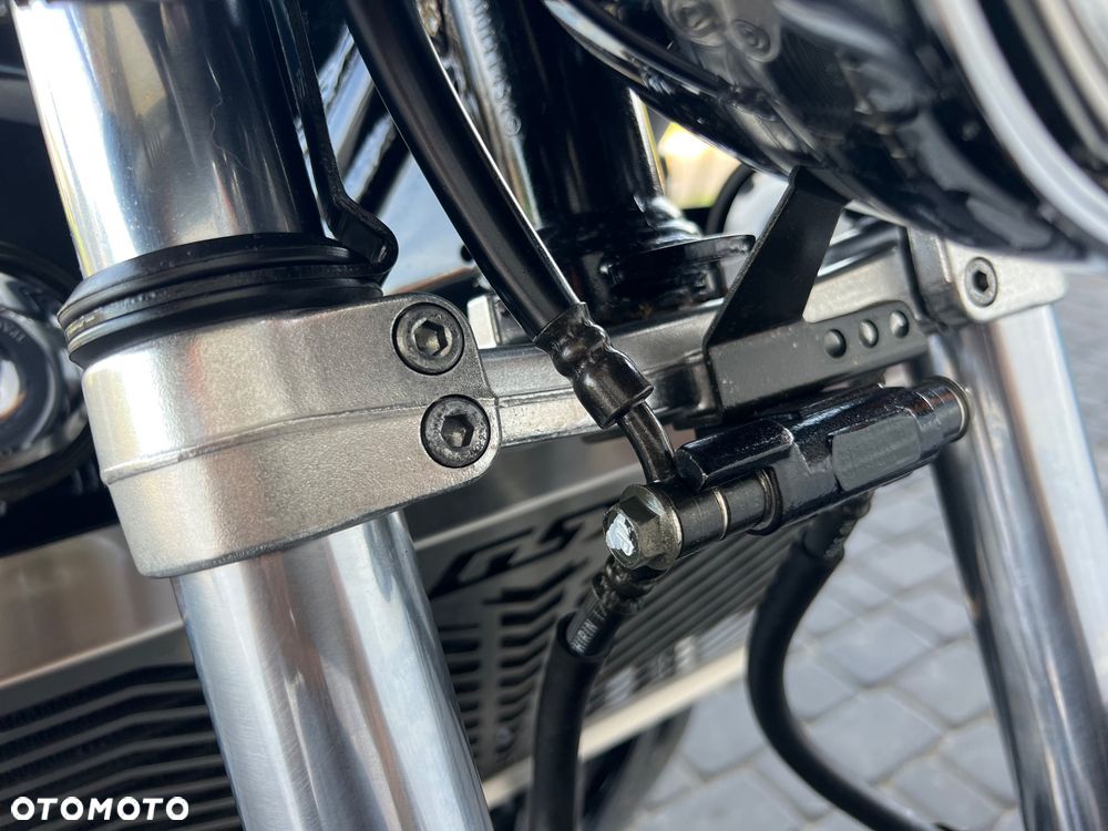 Suzuki GSX - 34