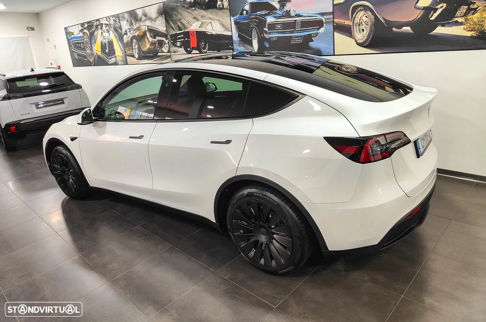 Tesla Model Y Tração Traseira - 27