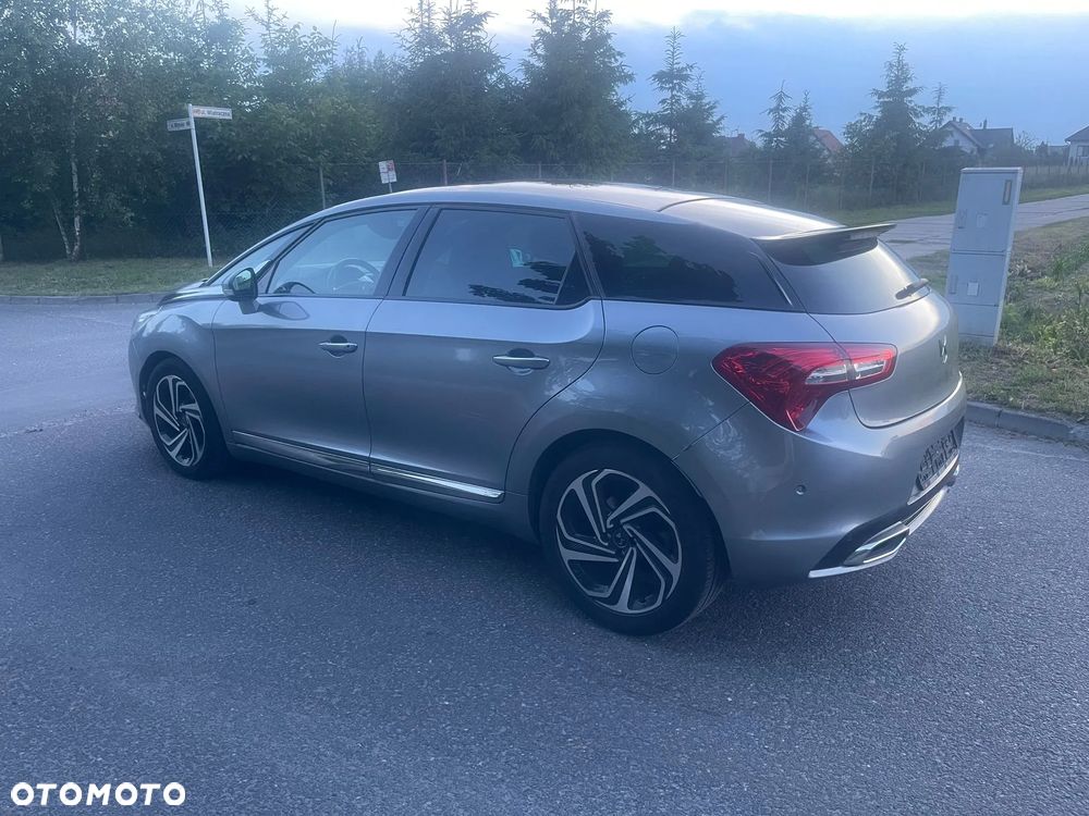 DS Automobiles DS 5 - 8