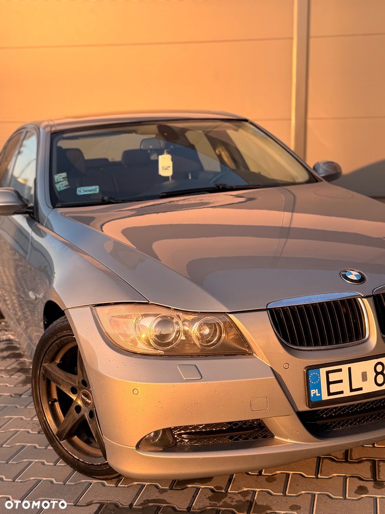 BMW Seria 3 318d - 2
