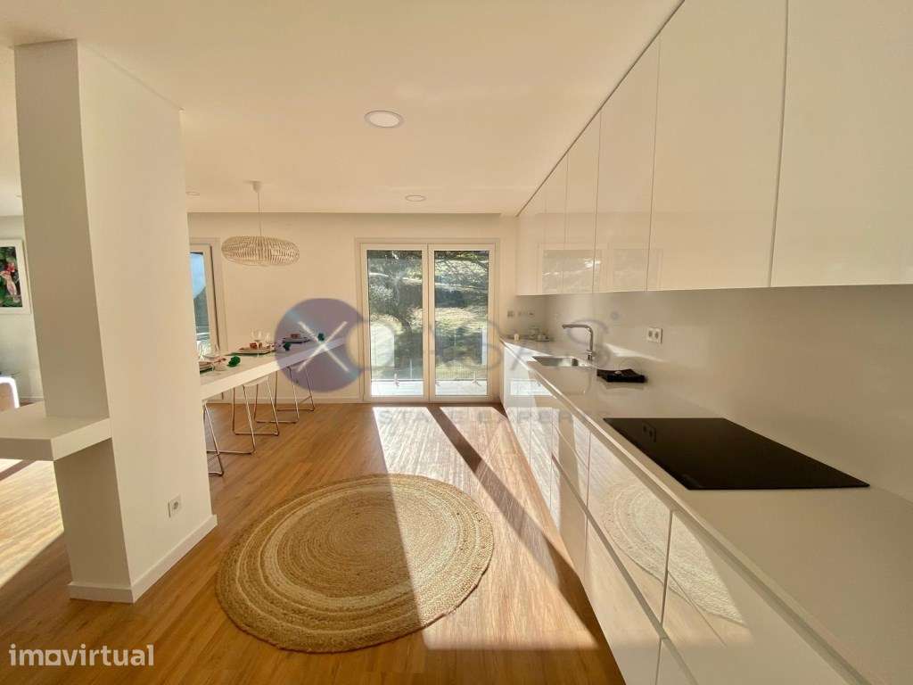Magnifico apartamento T3, COM MOVEIS, situado entre o Monte Estoril... - Grande imagem: 5/39