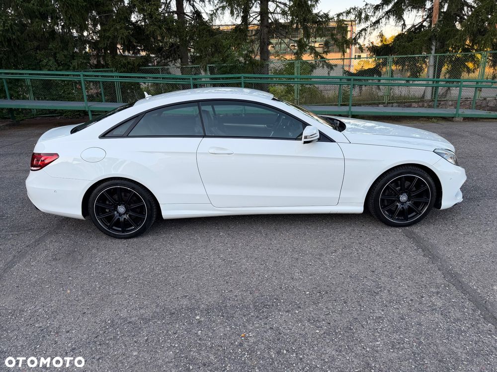 Mercedes-Benz Klasa E 250 7G-TRONIC - 4