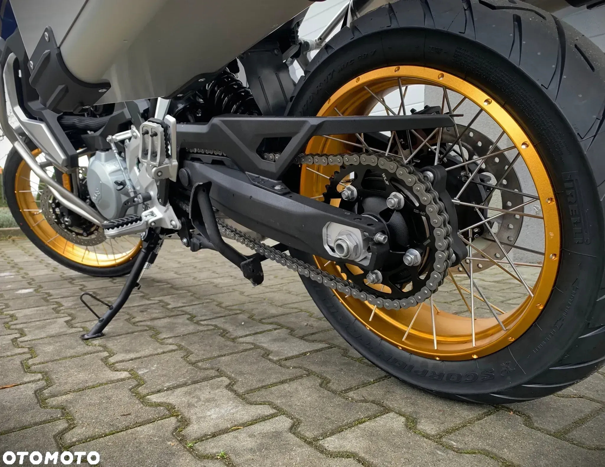 VOGE 900DSX - 12