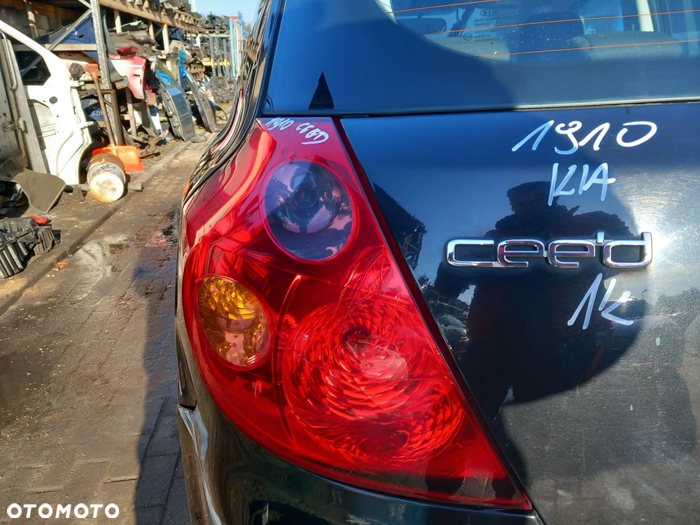 KIA CEED LAMPA LEWA TYLNA LEWY TYŁ W BŁOTNIK HB - 1