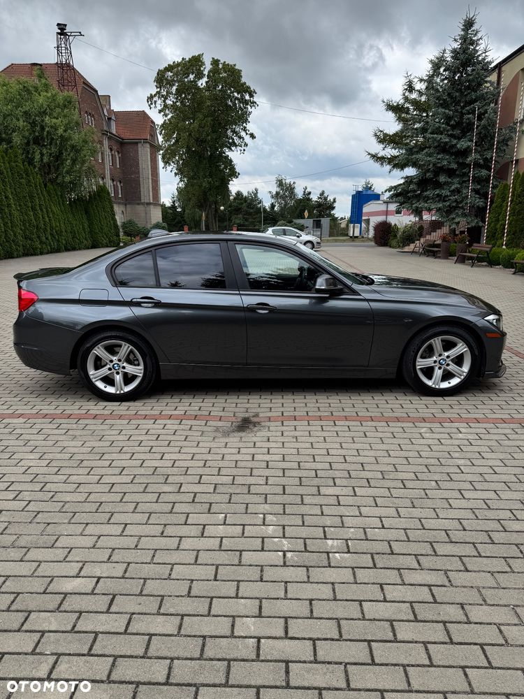 BMW Seria 3 328i - 8