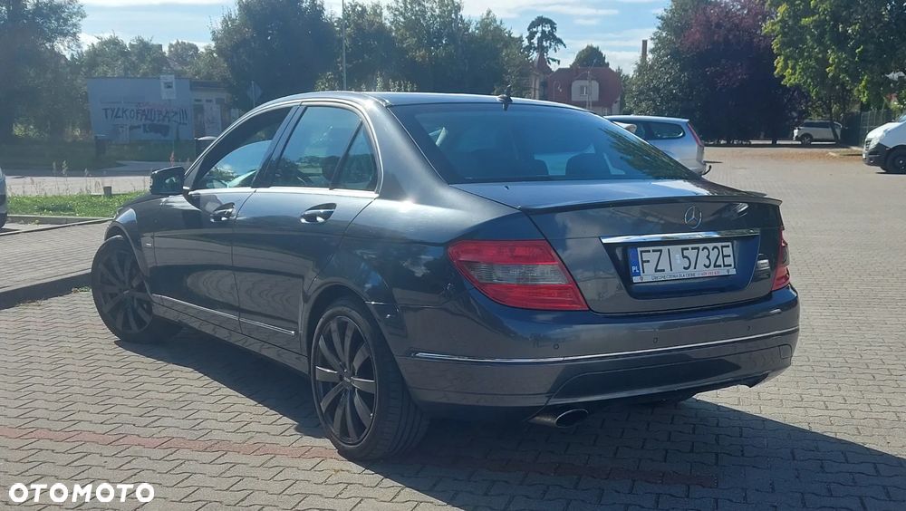 Mercedes-Benz Klasa C 220 CDI BlueEff 4-Matic Elegance - 8