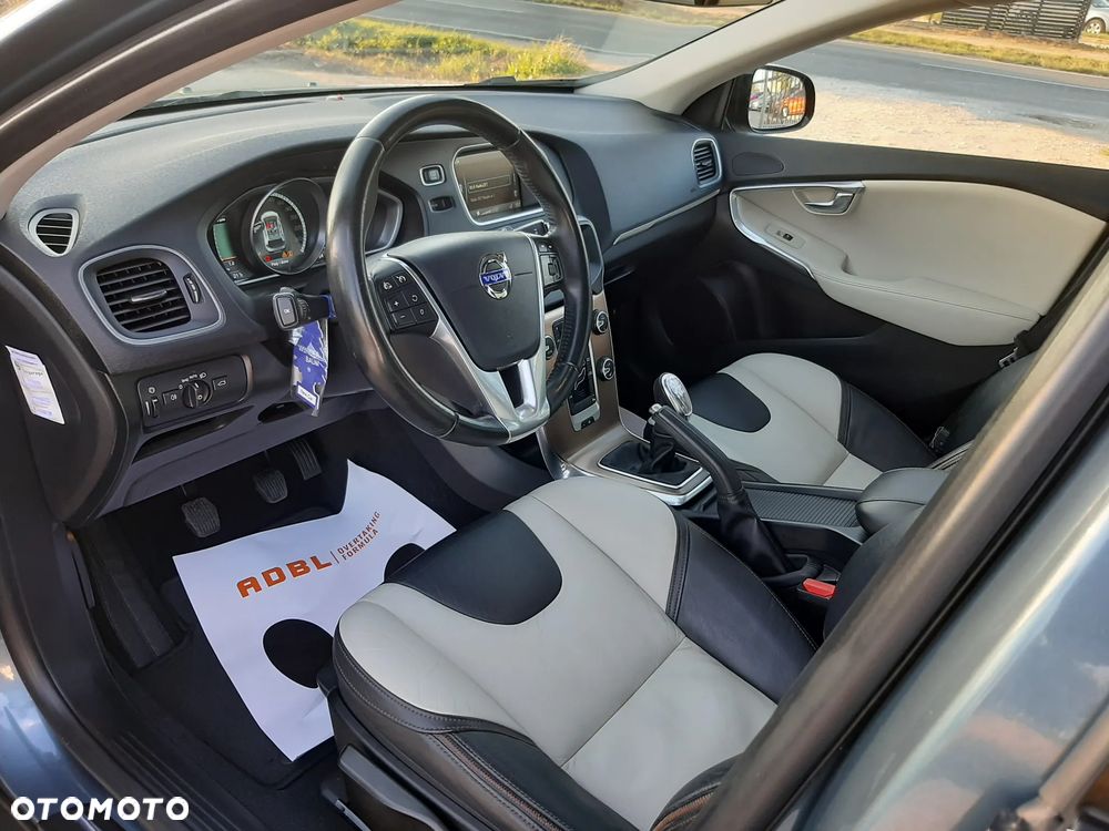 Volvo V40 Cross Country D2 - 15