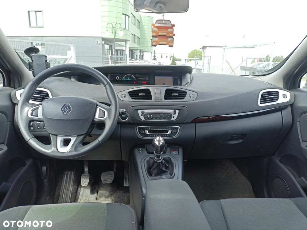 Renault Scenic - 11