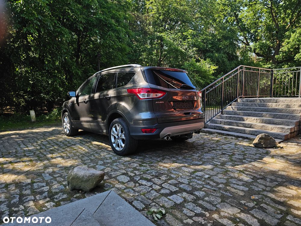 Ford Kuga 2.0 TDCi 4x4 Titanium - 8