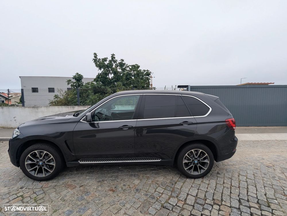 BMW X5 25 d sDrive Comfort 7L - 1