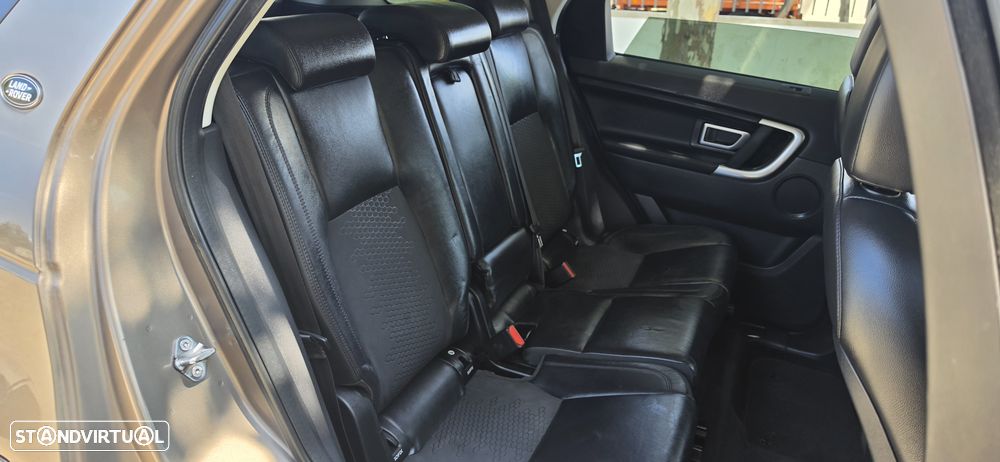 Land Rover Discovery Sport TD4 Aut. Pure - 40
