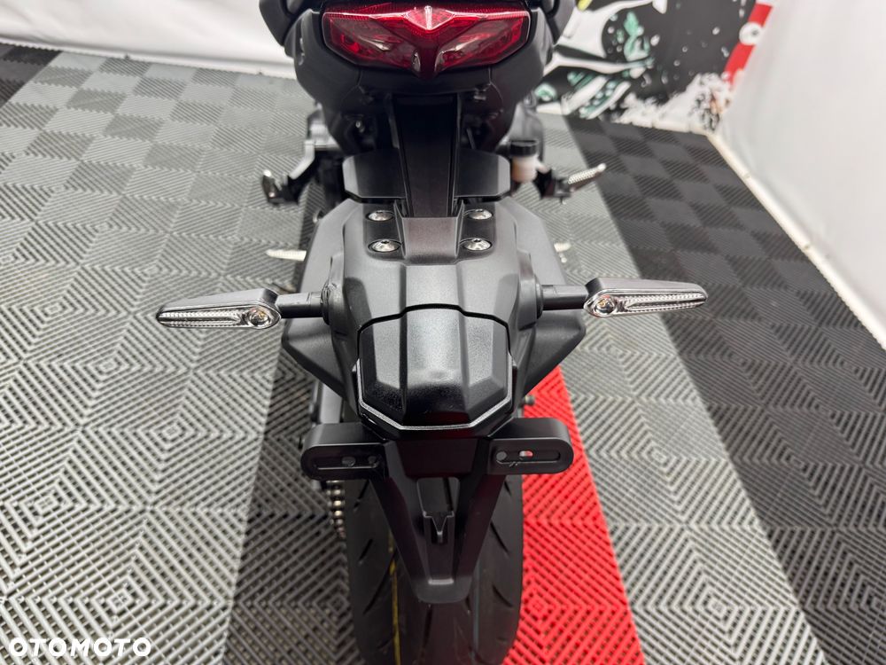 Yamaha MT - 25
