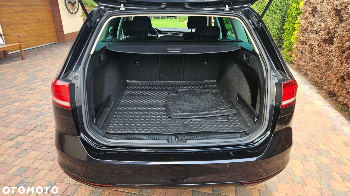 Volkswagen Passat Variant 2.0 TDI SCR Highline - 14