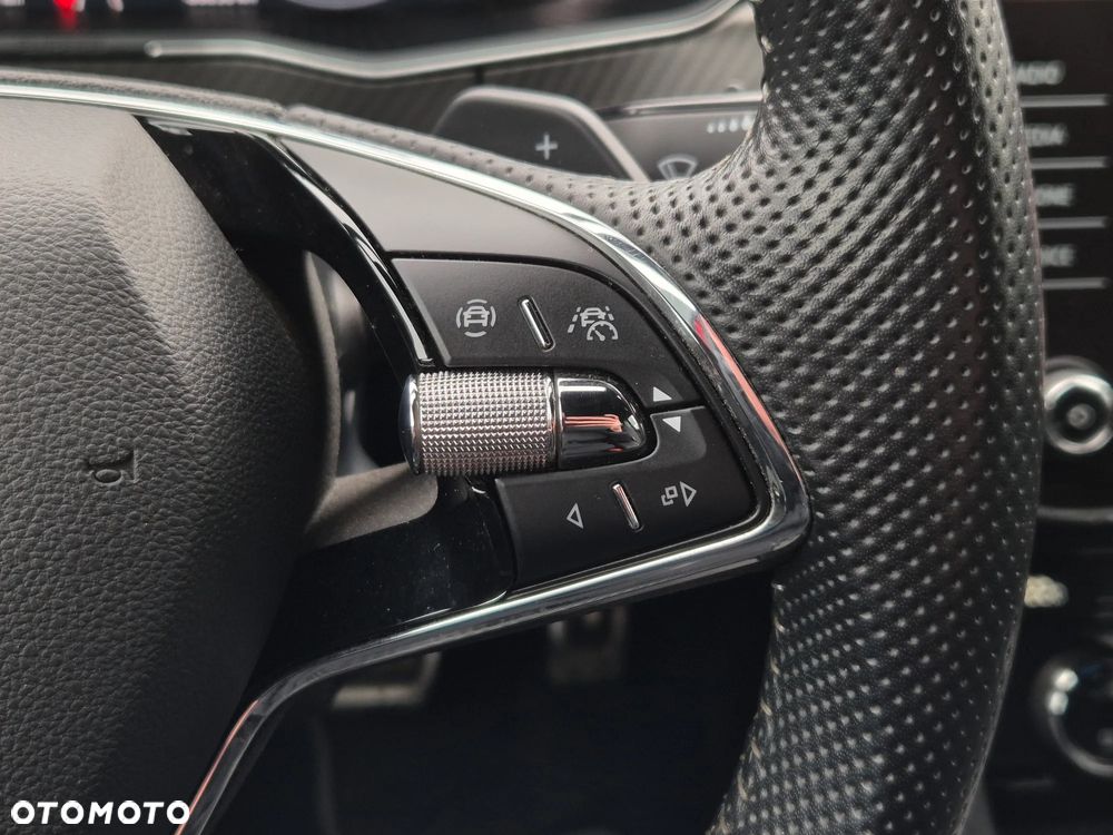 Skoda Superb 1.5 TSI Sportline DSG - 26