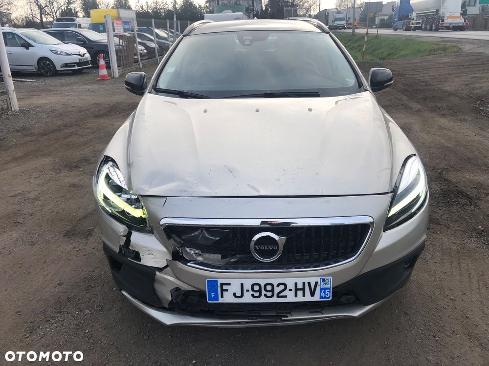 Volvo V40 Cross Country D2 Drive-E Summum - 2