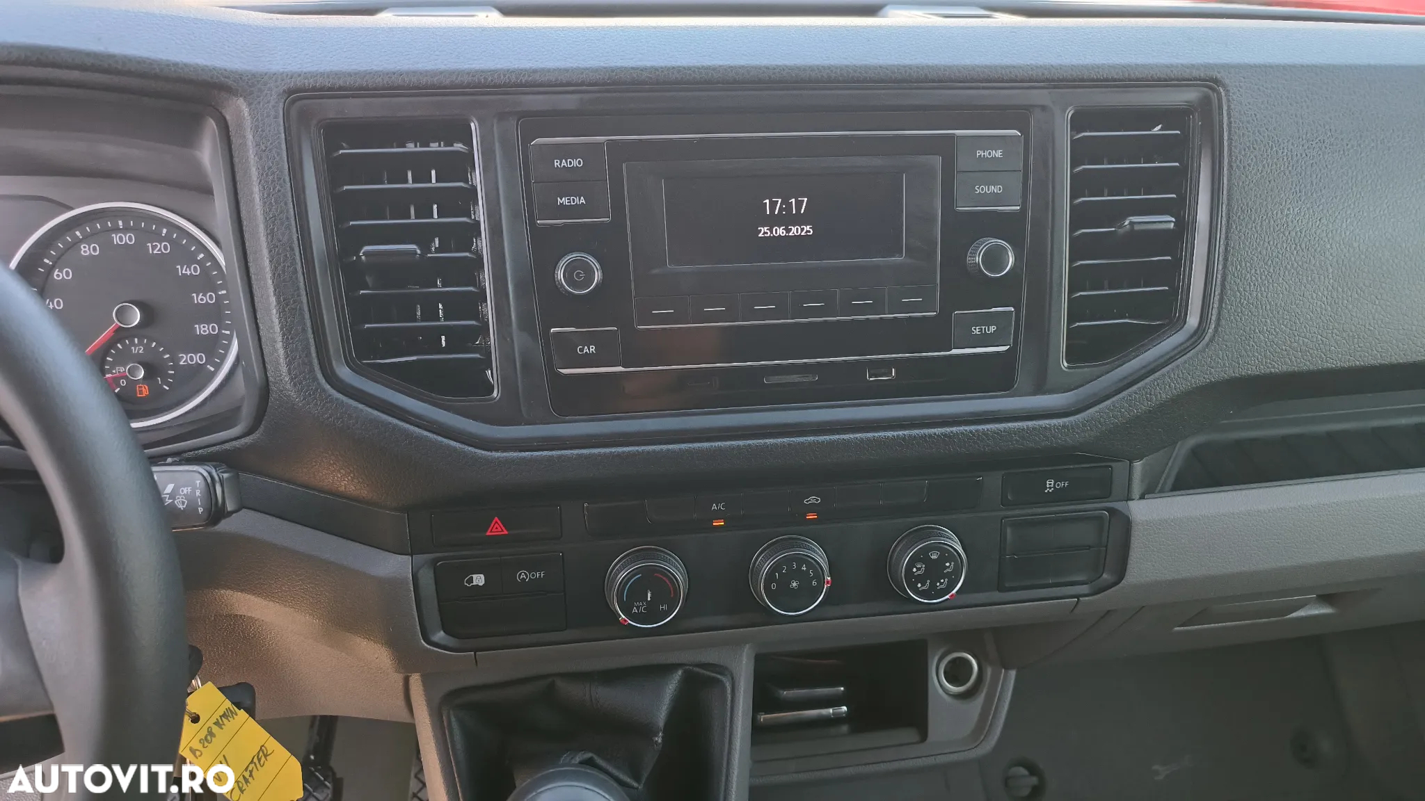 Volkswagen Crafter - 12