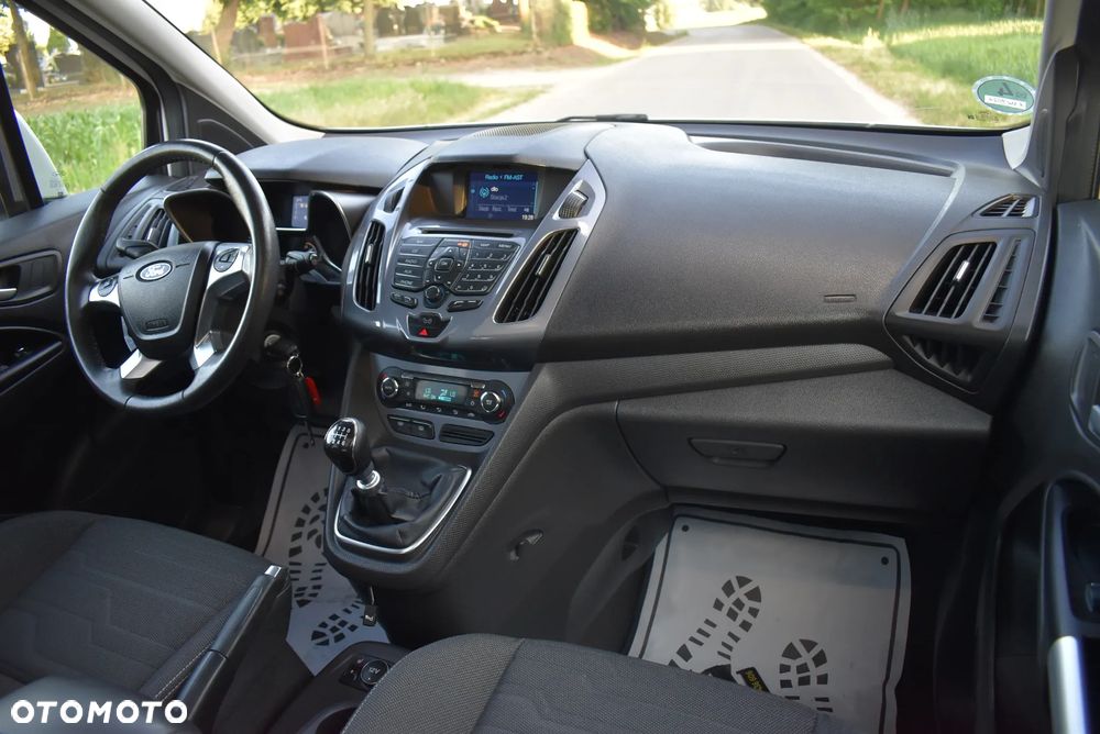 Ford Tourneo Connect - 36