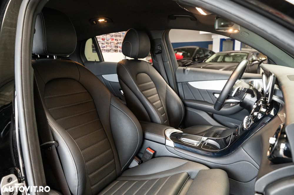 Mercedes-Benz GLC Coupe 300 e 4Matic 9G-TRONIC AMG Line - 33