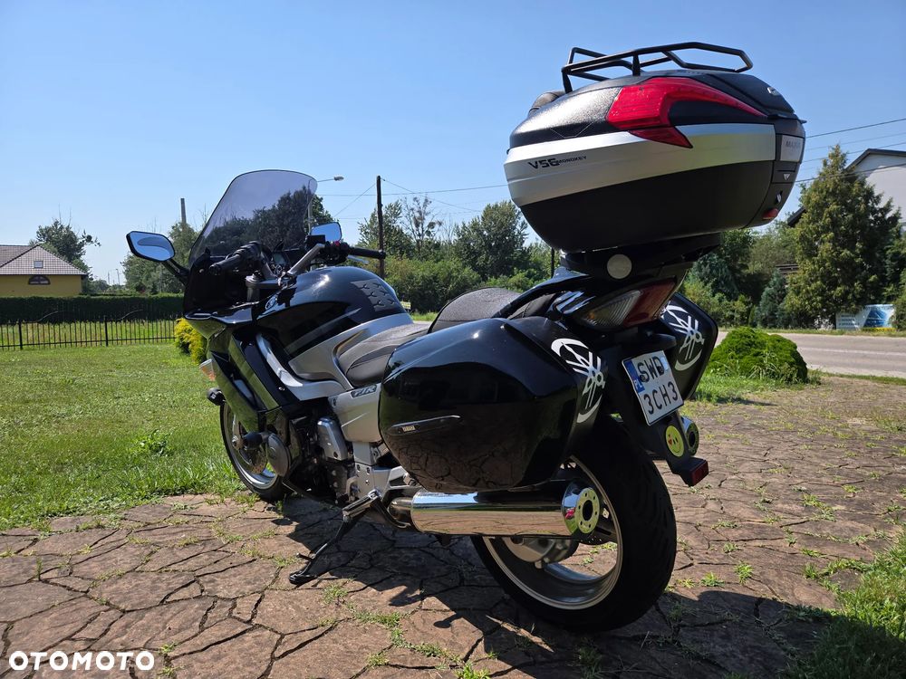 Yamaha FJR - 6
