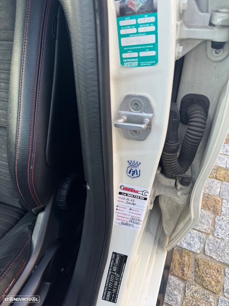 Mercedes-Benz A 180 d AMG Line - 17