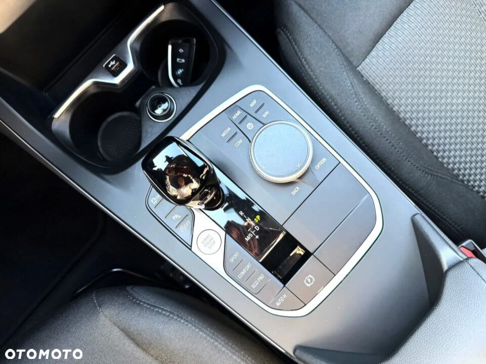 BMW Seria 1 - 12