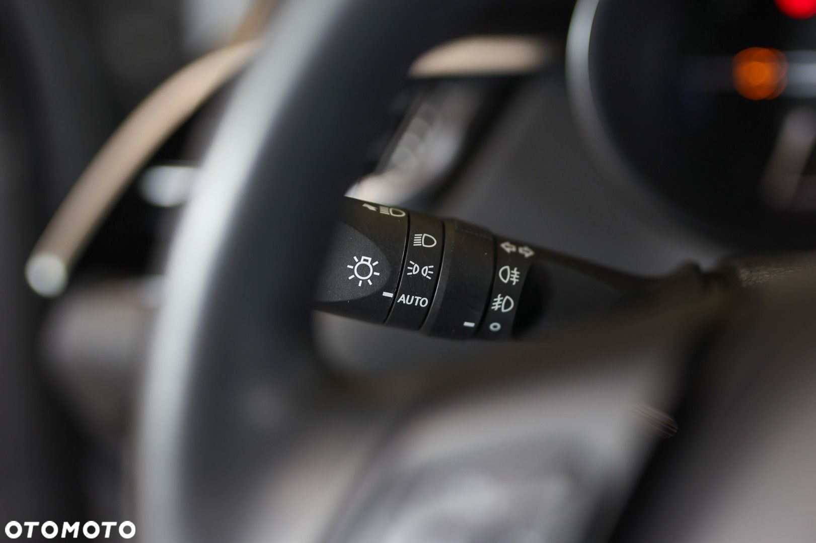 Toyota C-HR - 35