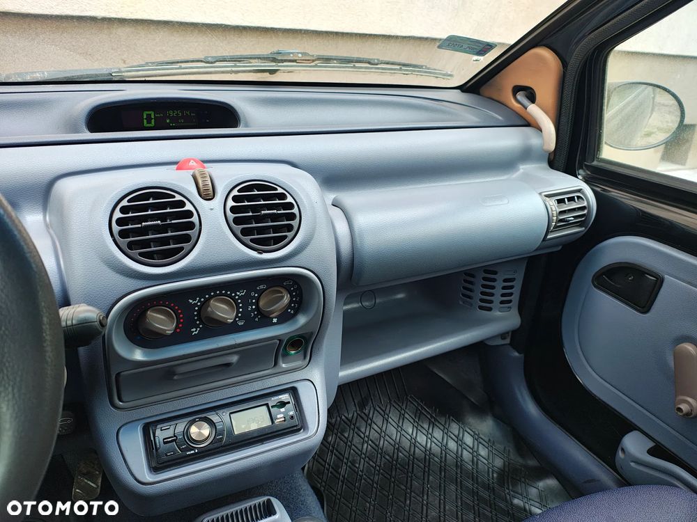 Renault Twingo 1.2 Authentique - 4