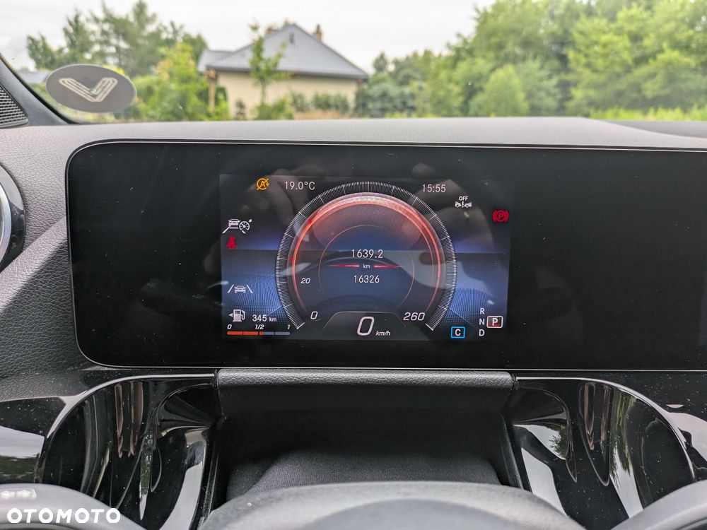 Mercedes-Benz GLA - 18