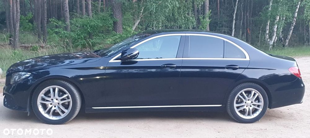 Mercedes-Benz Klasa E 220 d 9G-TRONIC - 3
