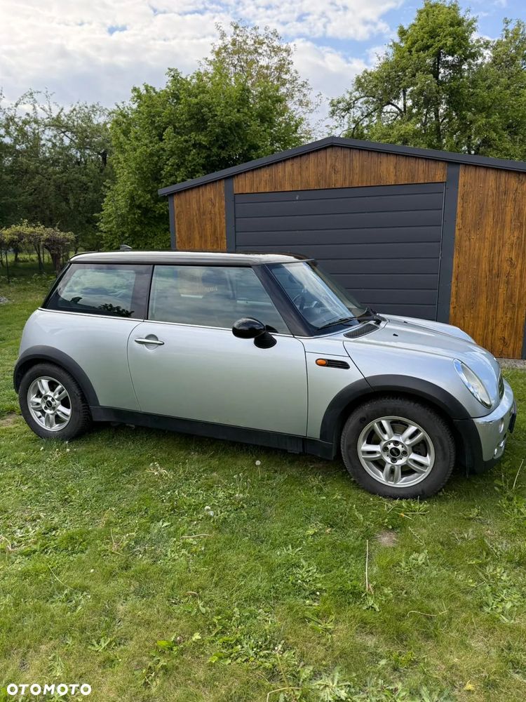 MINI Cooper Standard - 3