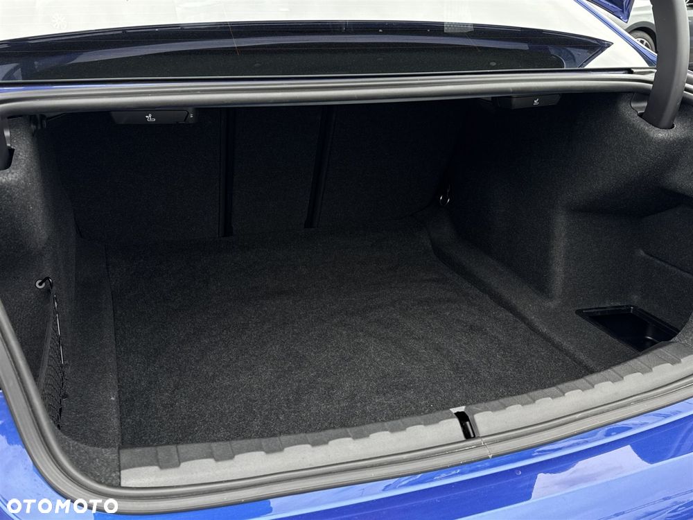 BMW Seria 3 320d xDrive - 24