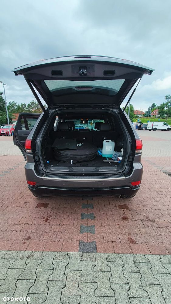 Jeep Grand Cherokee - 4