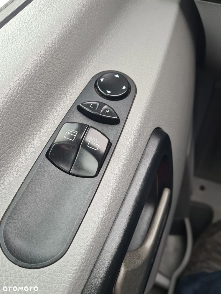 Volkswagen Crafter - 17