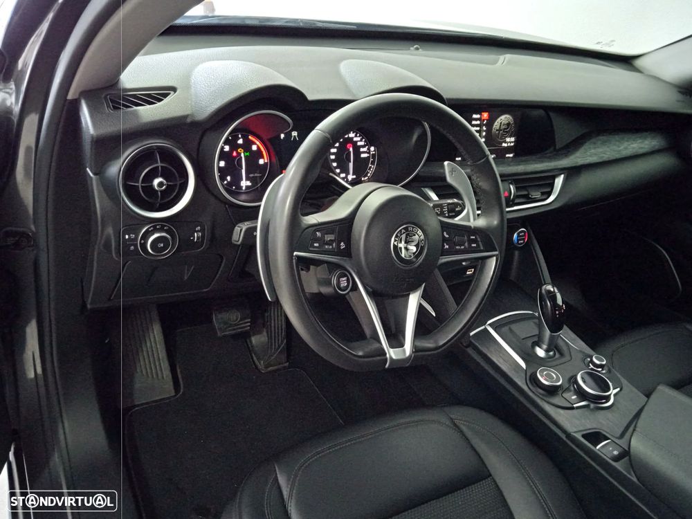 Alfa Romeo Stelvio 2.2 D Super AT8 - 5
