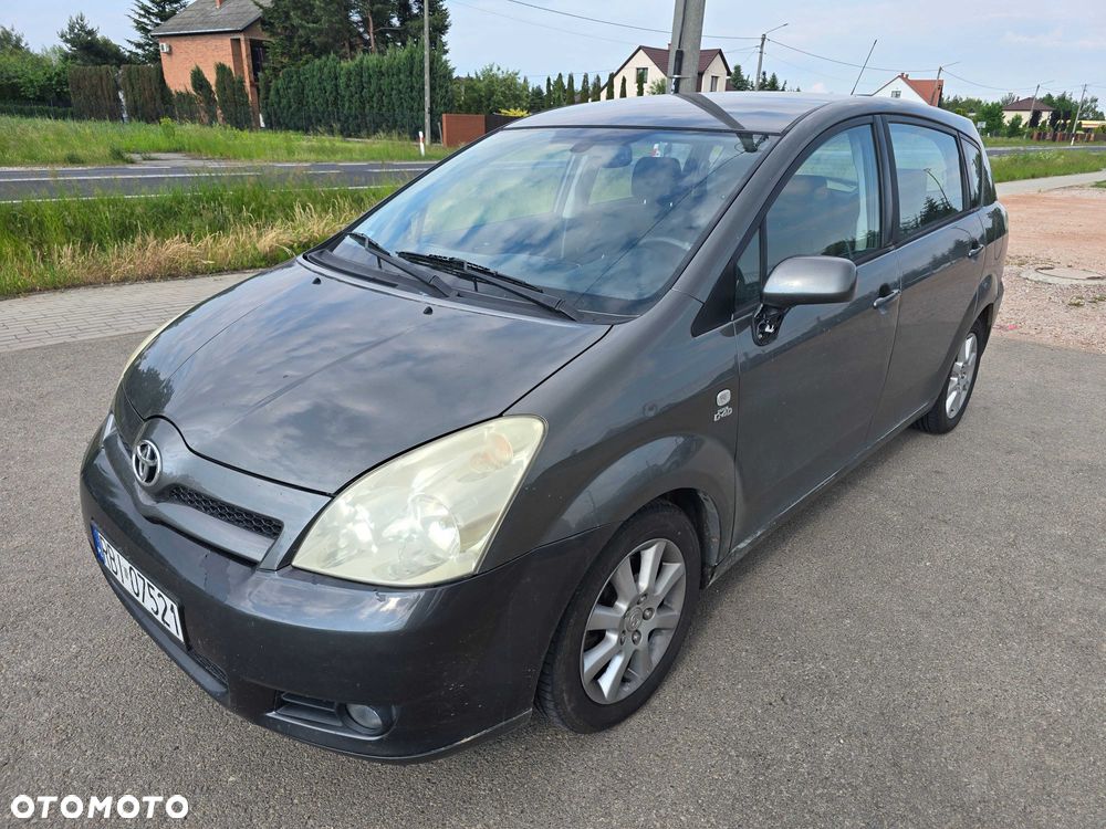 Toyota Corolla Verso - 1