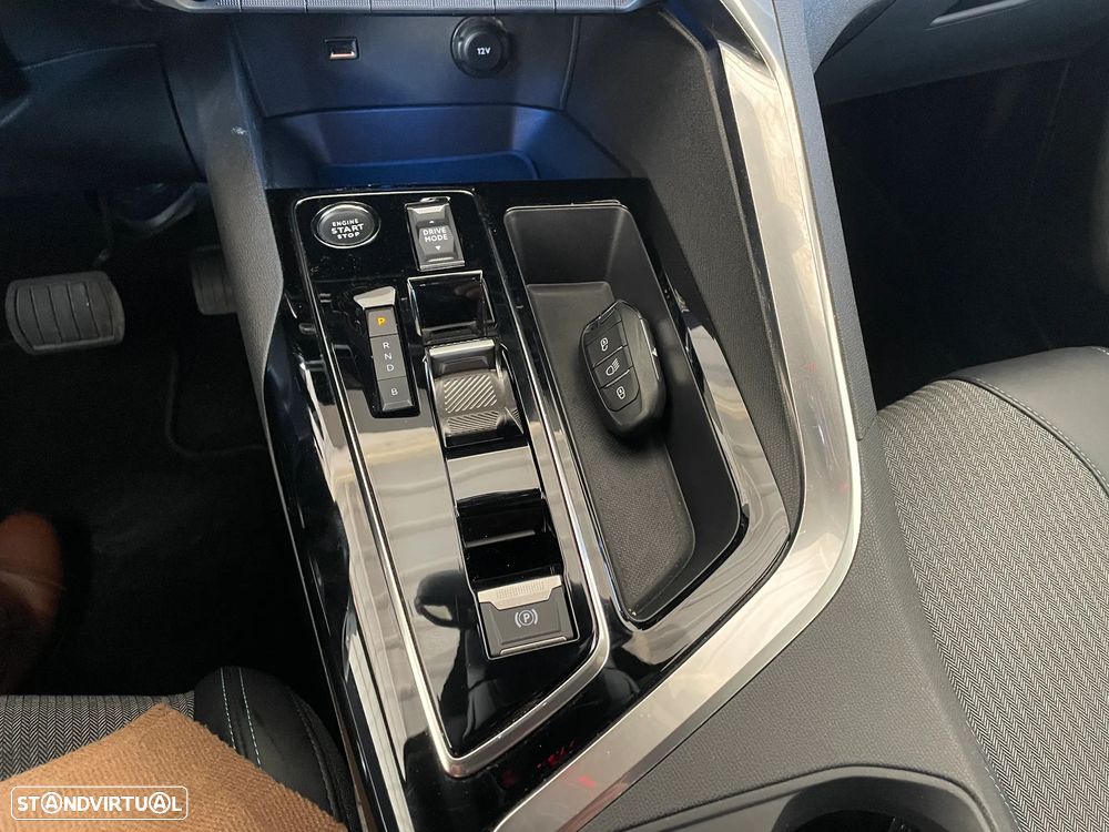 Peugeot 3008 225 e-EAT8 Allure Pack - 11