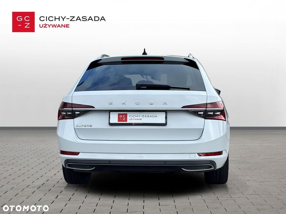 Skoda Superb 2023 photo 4