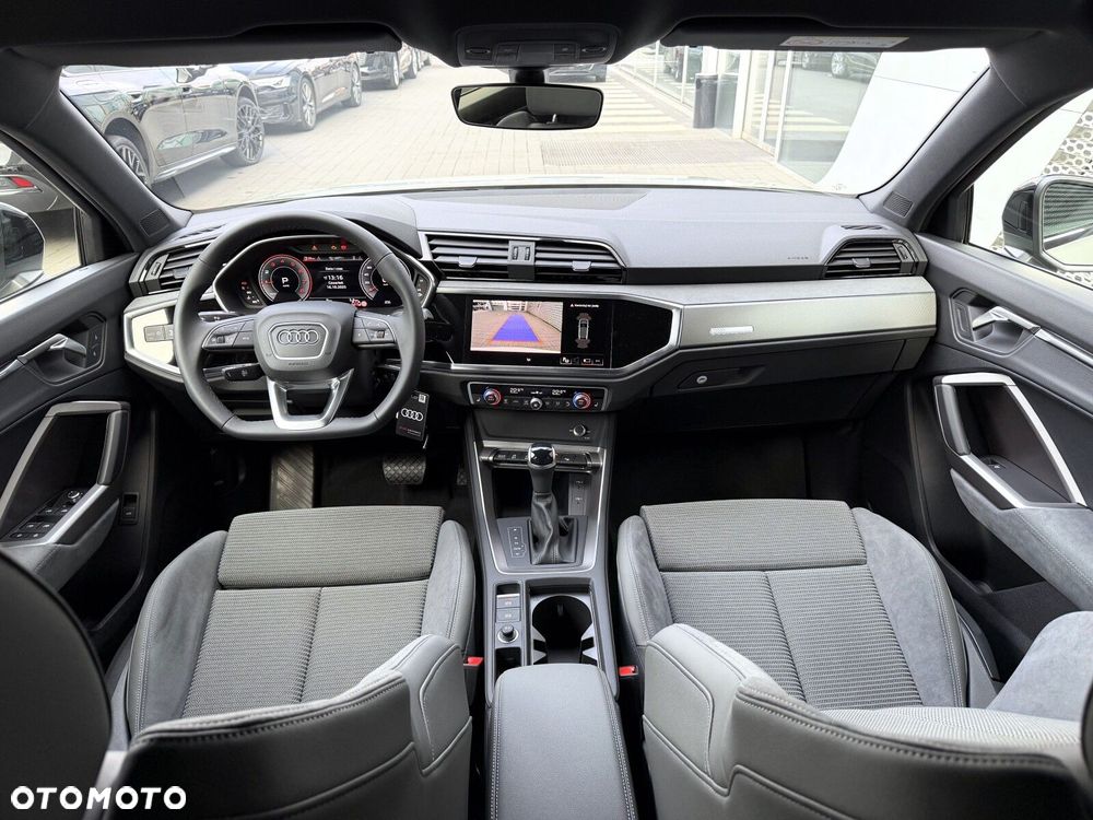 Audi Q3 35 TFSI S tronic - 13