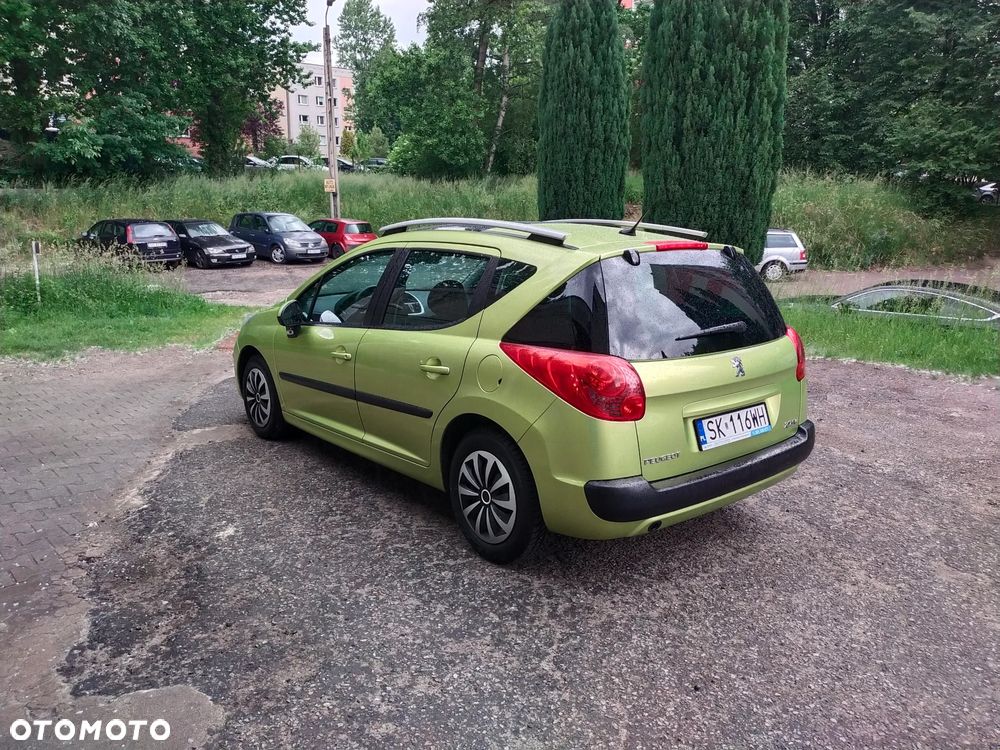 Peugeot 207 95 VTi Urban Style - 4