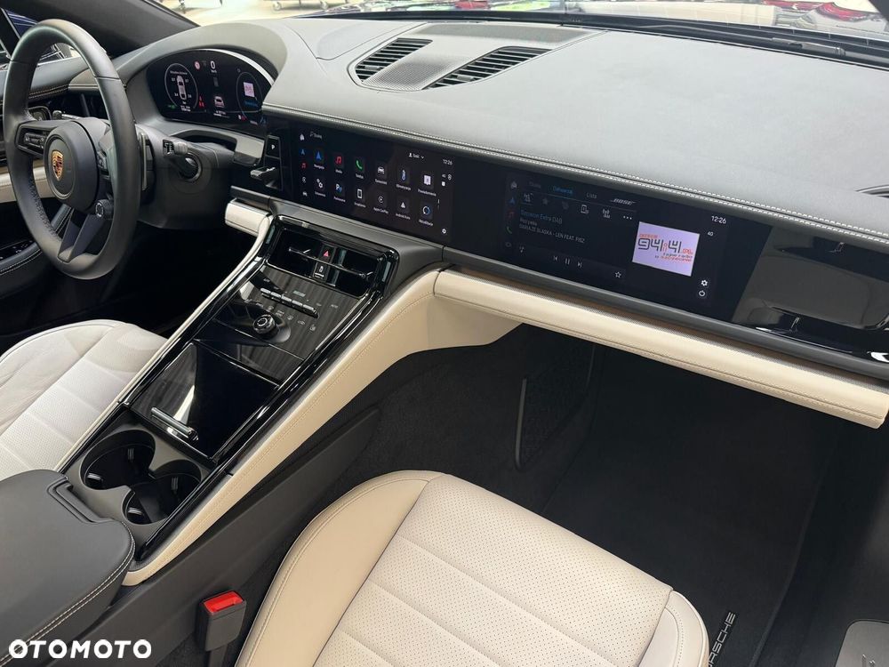 Porsche Panamera 4 - 19