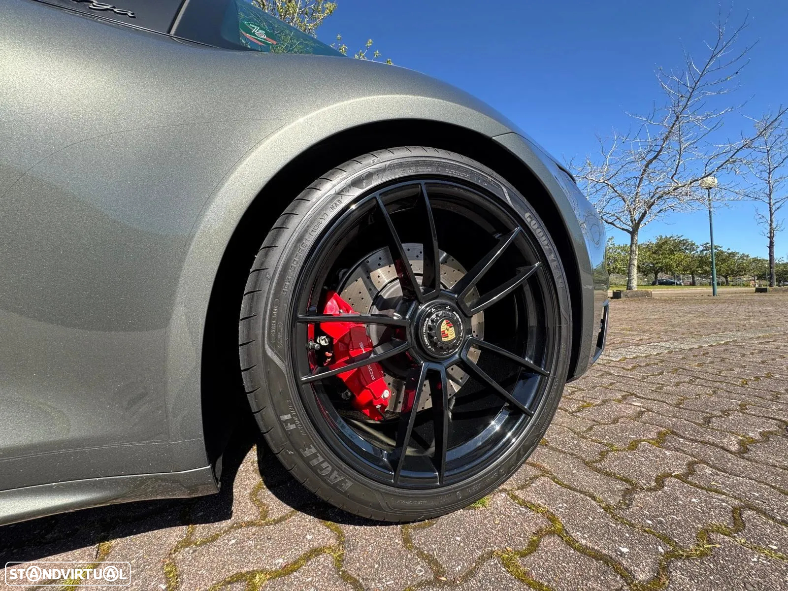 Porsche 911 (992) Targa 4 GTS PDK - 19